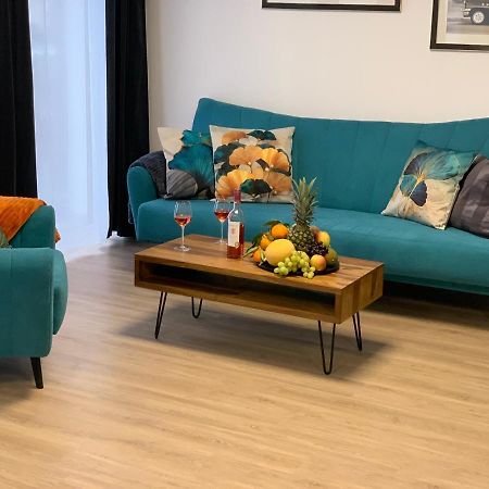 Eifel24, Neues Und Barrierefreies Appartement Mit Terrasse Schwirzheim Luaran gambar